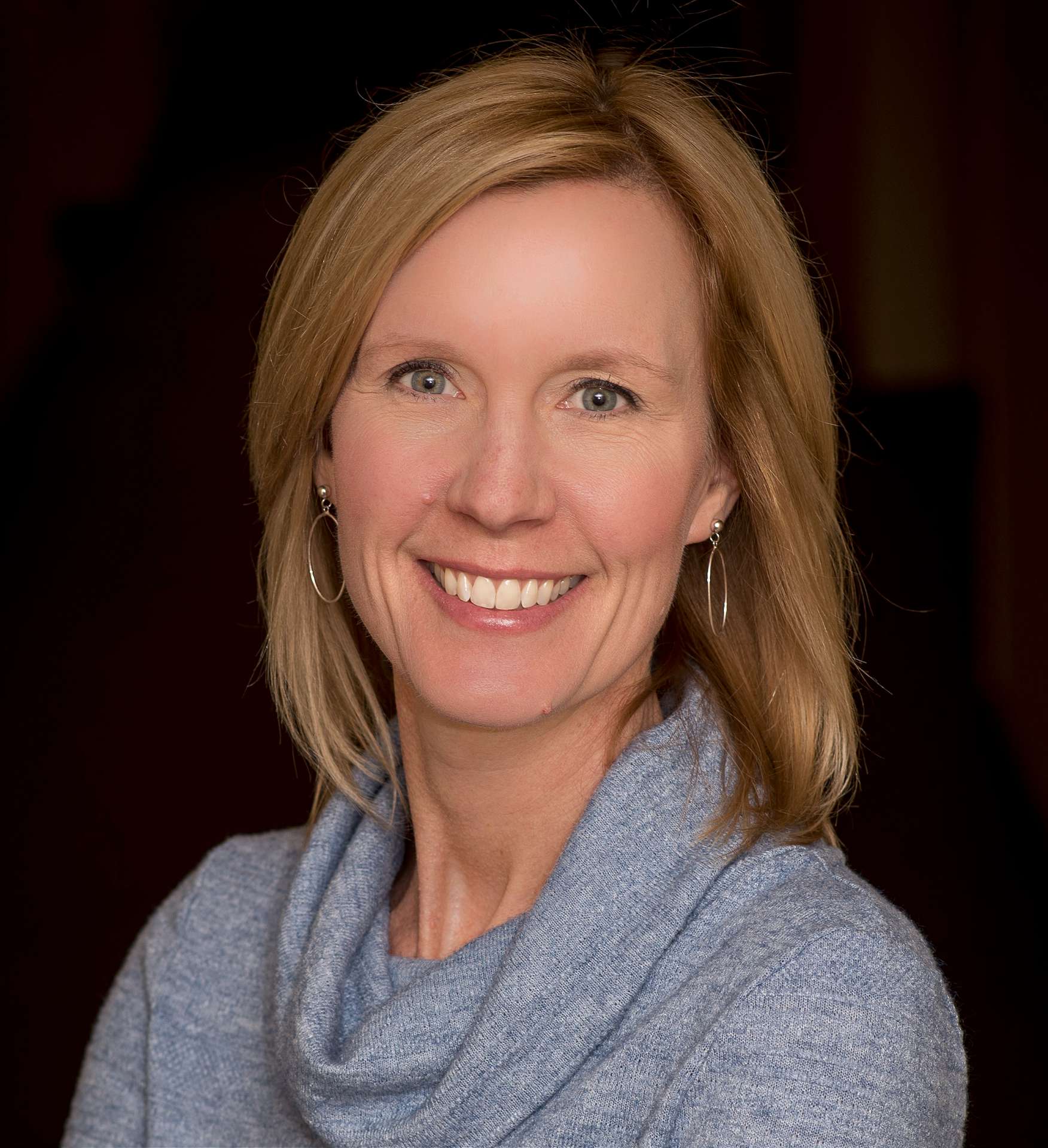 Recommended image dimensions for Bio page portraits